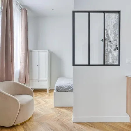 Апартаменты Guestready - Escapade Moderne A Deux Pas De Paris Нантерр